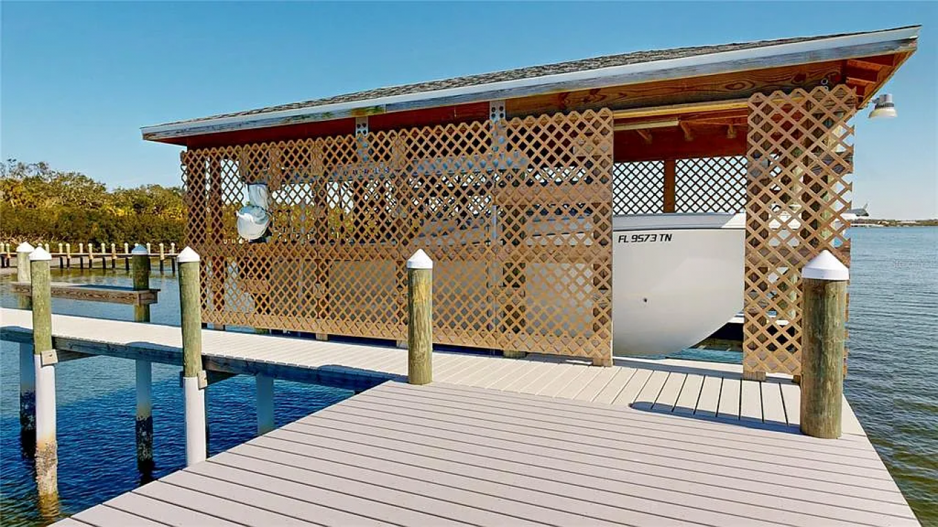 Terra Ceia, FL, 34250, United States, 3 Bedrooms Bedrooms, ,3 BathroomsBathrooms,Residential,For Sale,1697431