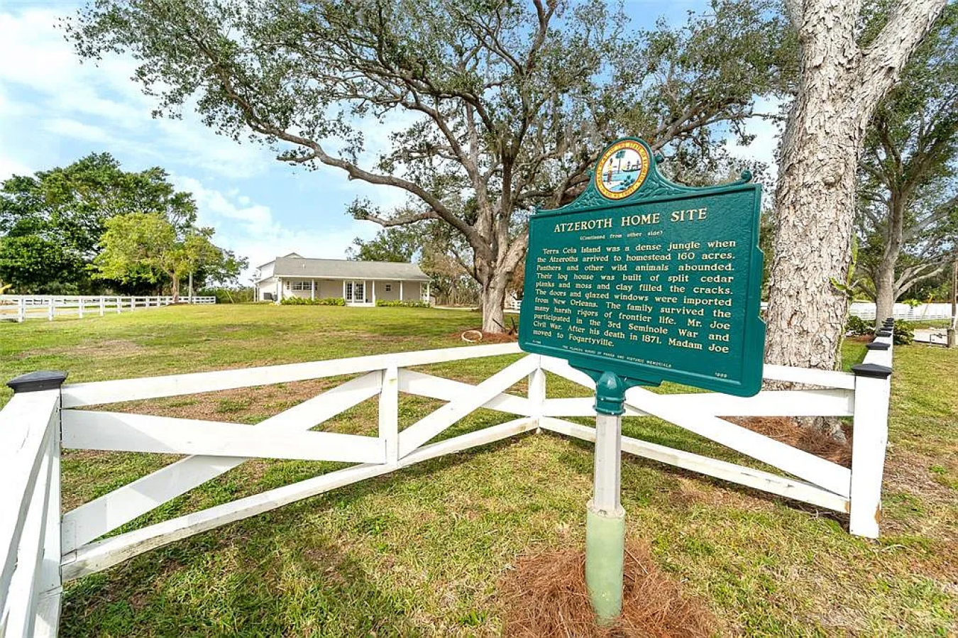 Terra Ceia, FL, 34250, United States, 3 Bedrooms Bedrooms, ,3 BathroomsBathrooms,Residential,For Sale,1697431