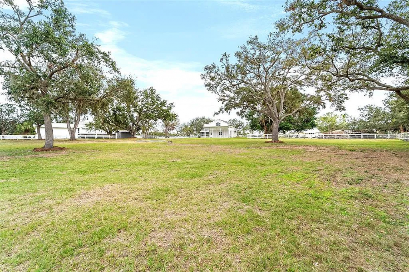 Terra Ceia, FL, 34250, United States, 3 Bedrooms Bedrooms, ,3 BathroomsBathrooms,Residential,For Sale,1697431