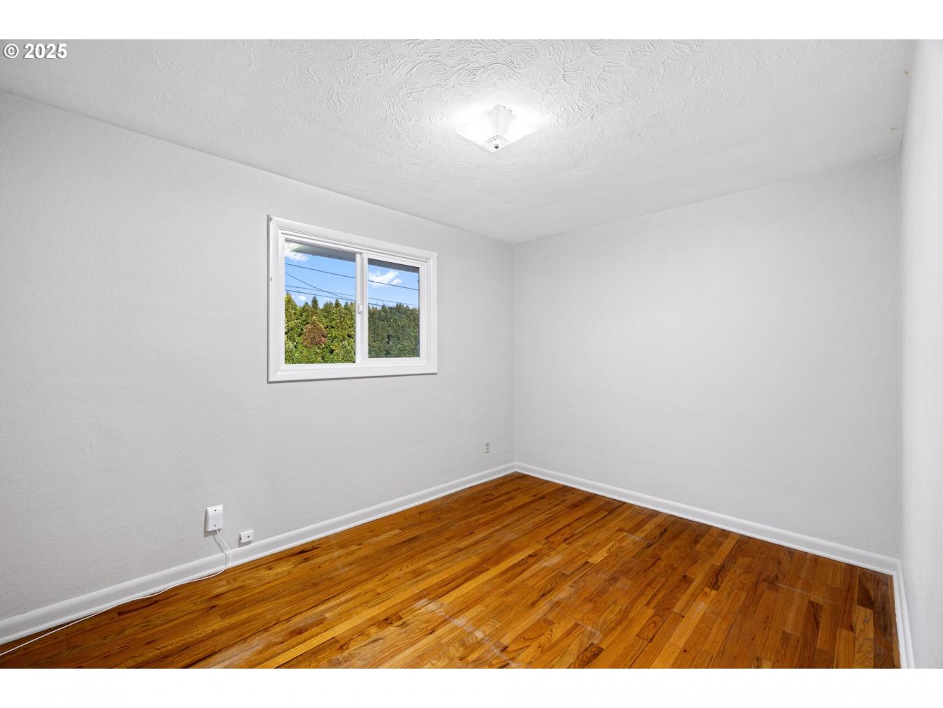 Salem, OR, 97302, United States, 3 Bedrooms Bedrooms, ,2 BathroomsBathrooms,Residential,For Sale,1697428