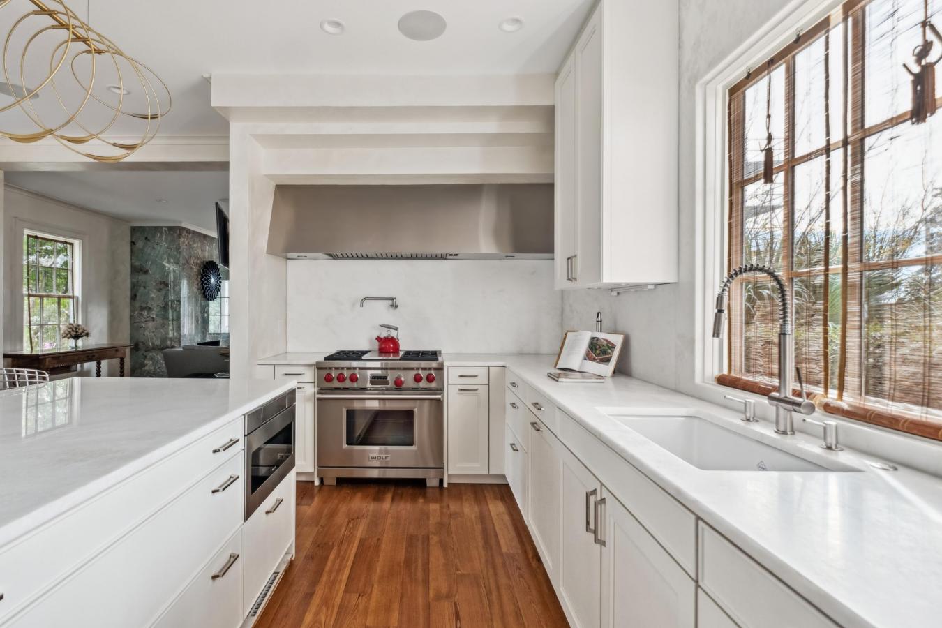 Charleston, SC, 29401, United States, 4 Bedrooms Bedrooms, ,4 BathroomsBathrooms,Residential,For Sale,1697376