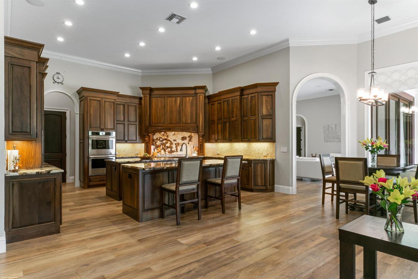 Lake Worth, FL, 33449, United States, 5 Bedrooms Bedrooms, ,5 BathroomsBathrooms,Residential,For Sale,1697367