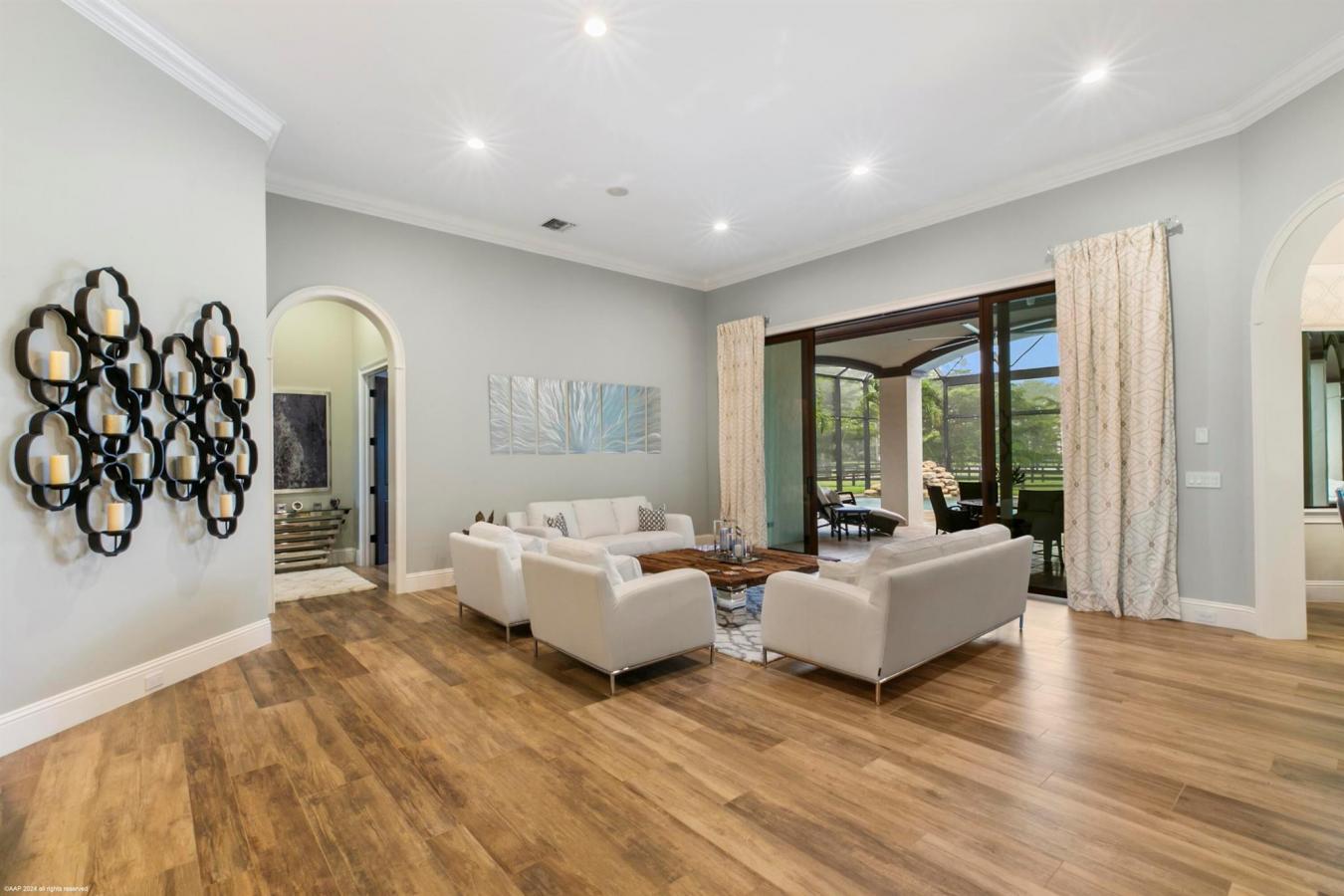 Lake Worth, FL, 33449, United States, 5 Bedrooms Bedrooms, ,5 BathroomsBathrooms,Residential,For Sale,1697367