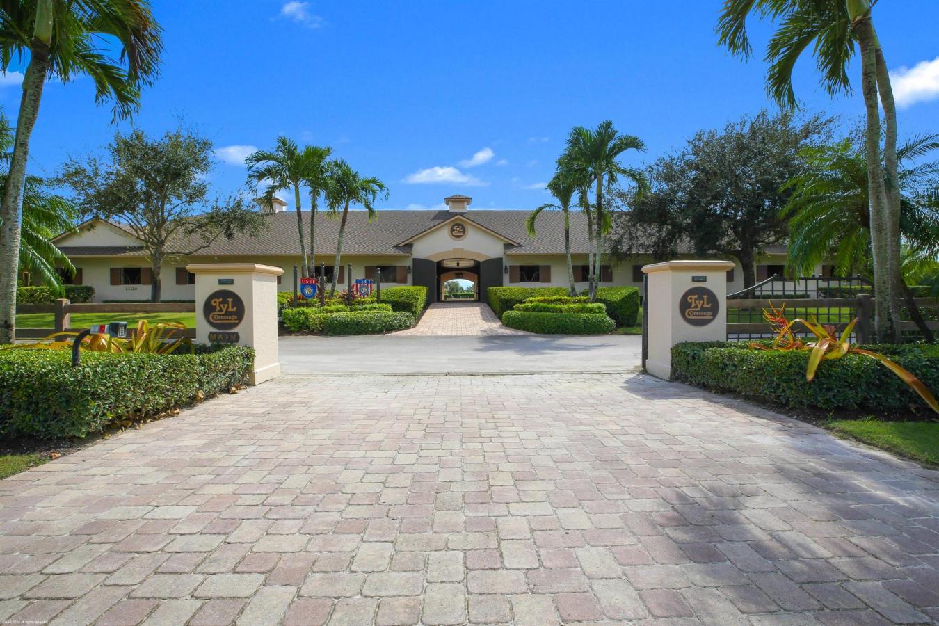 Wellington, FL, 33449, United States, 8 Bedrooms Bedrooms, ,7 BathroomsBathrooms,Residential,For Sale,1697366