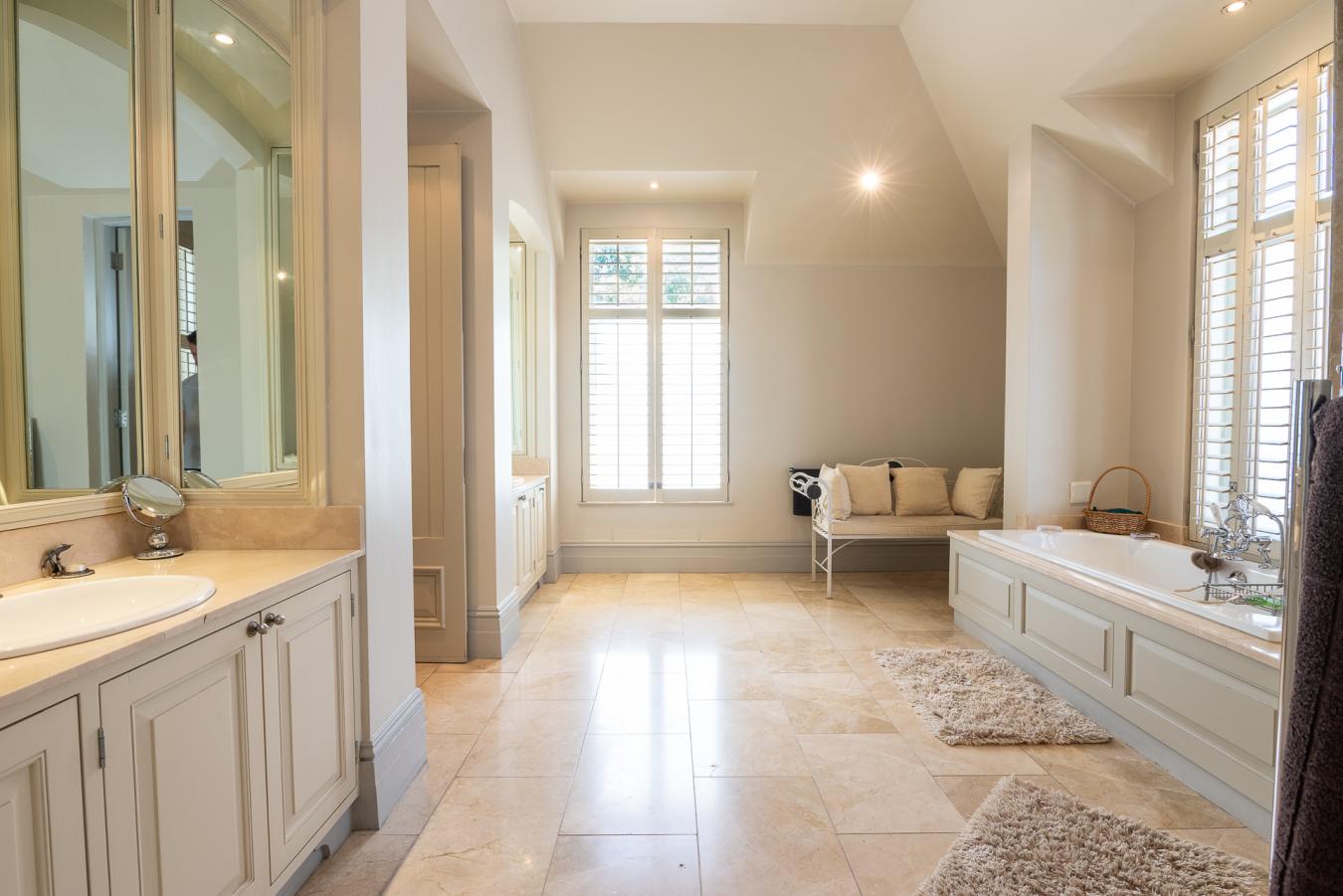 Johannesburg, 2196, South Africa, 4 Bedrooms Bedrooms, ,4 BathroomsBathrooms,Residential,For Sale,1701198