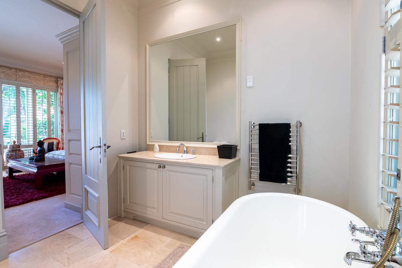 Johannesburg, 2196, South Africa, 4 Bedrooms Bedrooms, ,4 BathroomsBathrooms,Residential,For Sale,1701198