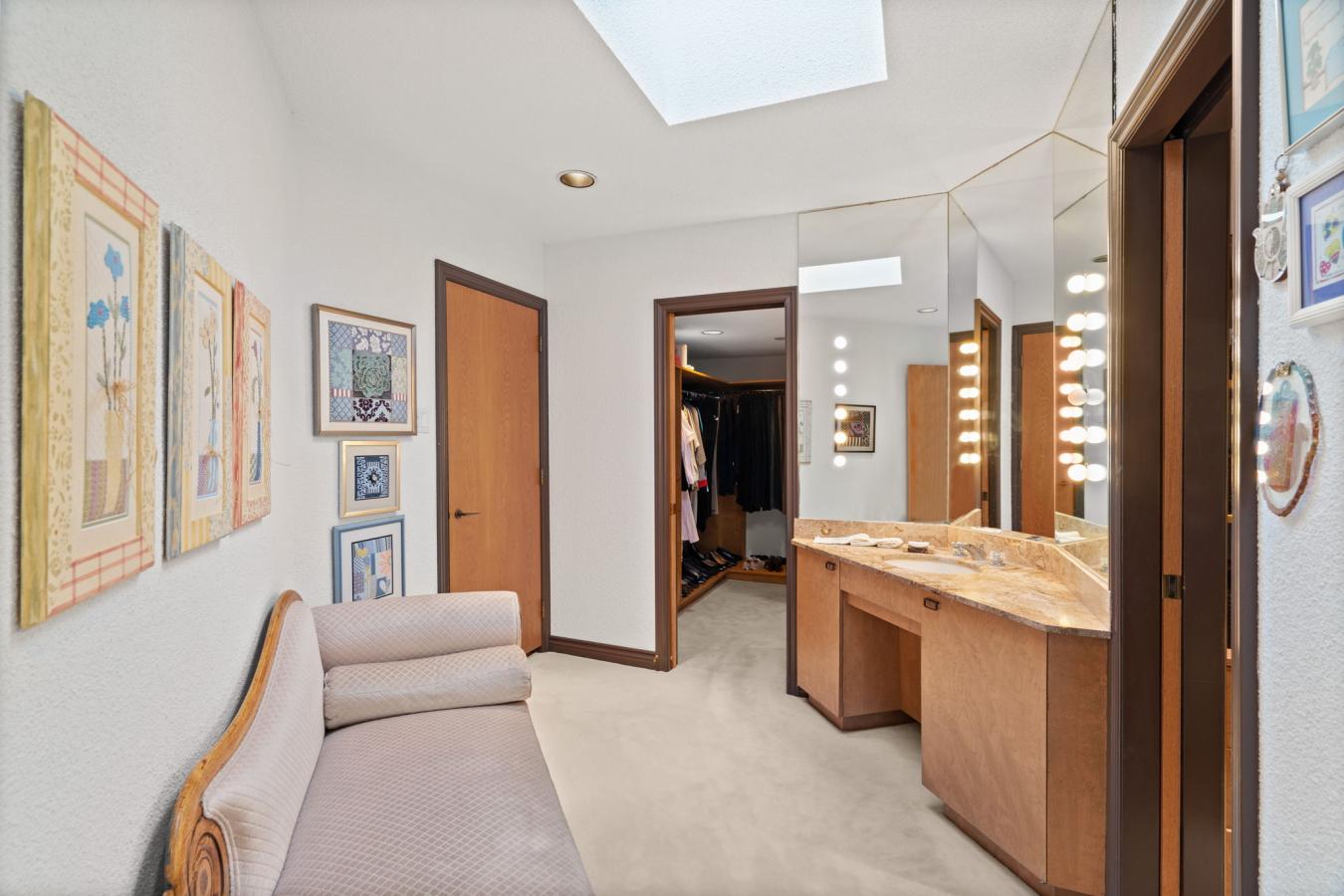 Markham, ON, L3T 2T9, Canada, 5 Bedrooms Bedrooms, ,5 BathroomsBathrooms,Residential,For Sale,1701173