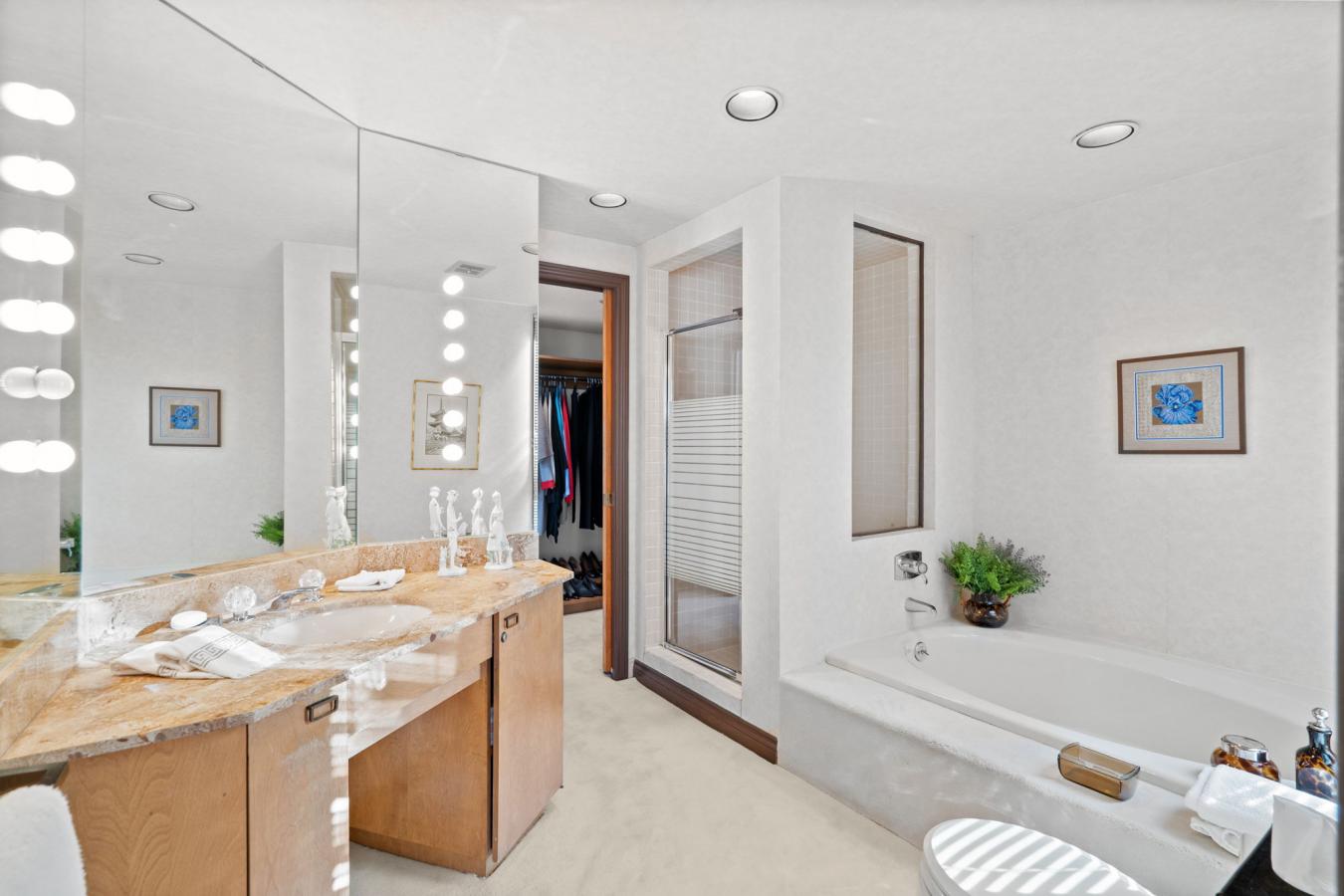 Markham, ON, L3T 2T9, Canada, 5 Bedrooms Bedrooms, ,5 BathroomsBathrooms,Residential,For Sale,1701173