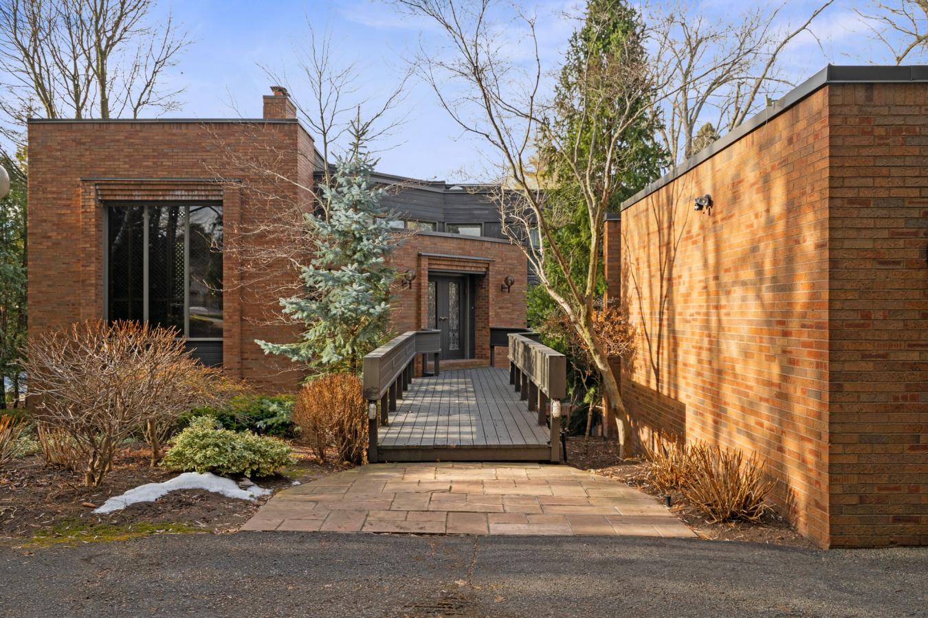 Markham, ON, L3T 2T9, Canada, 5 Bedrooms Bedrooms, ,5 BathroomsBathrooms,Residential,For Sale,1701173