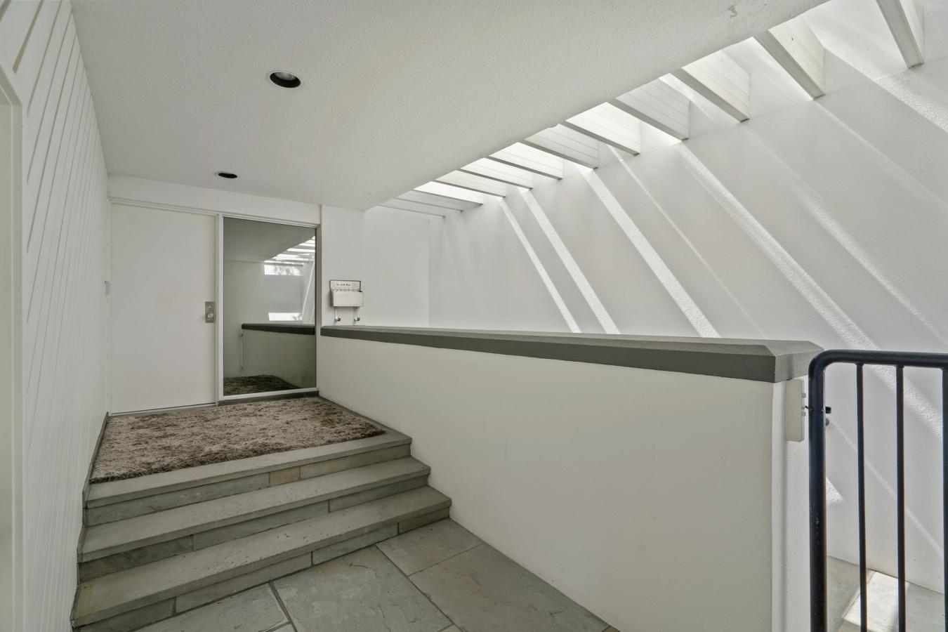 Toronto, ON, M3B 1T2, Canada, 5 Bedrooms Bedrooms, ,6 BathroomsBathrooms,Residential,For Sale,1701172