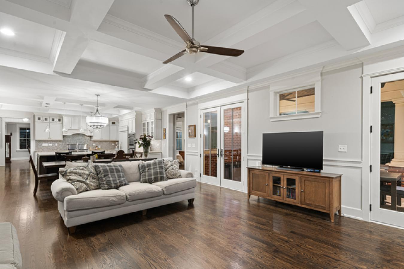 Arlington Heights, IL, 60005, United States, 5 Bedrooms Bedrooms, ,4 BathroomsBathrooms,Residential,For Sale,1701151