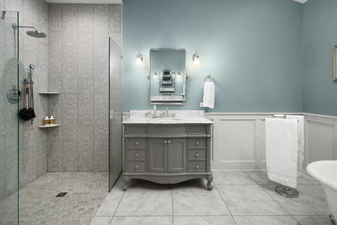 Arlington Heights, IL, 60005, United States, 5 Bedrooms Bedrooms, ,4 BathroomsBathrooms,Residential,For Sale,1701151