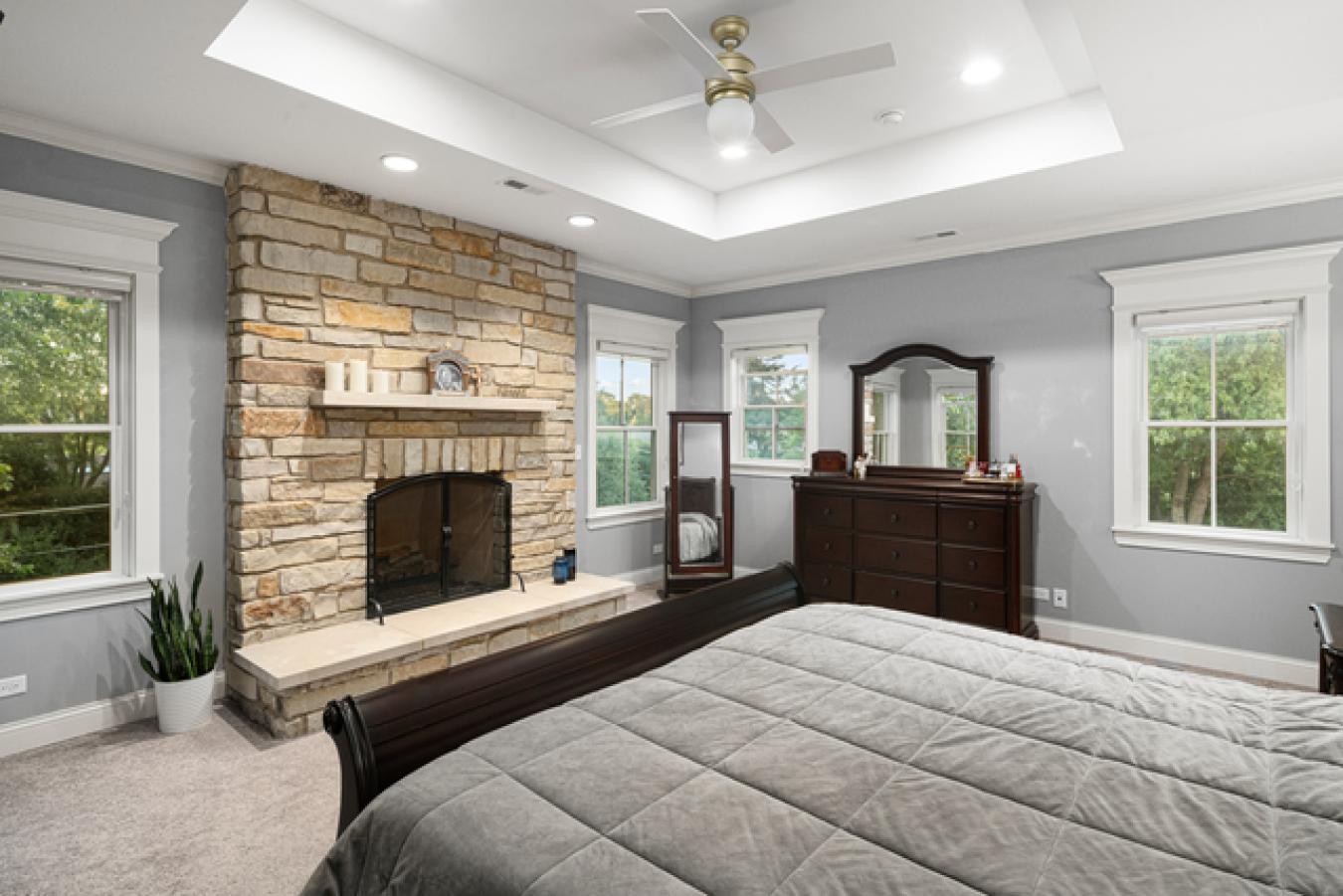 Arlington Heights, IL, 60005, United States, 5 Bedrooms Bedrooms, ,4 BathroomsBathrooms,Residential,For Sale,1701151
