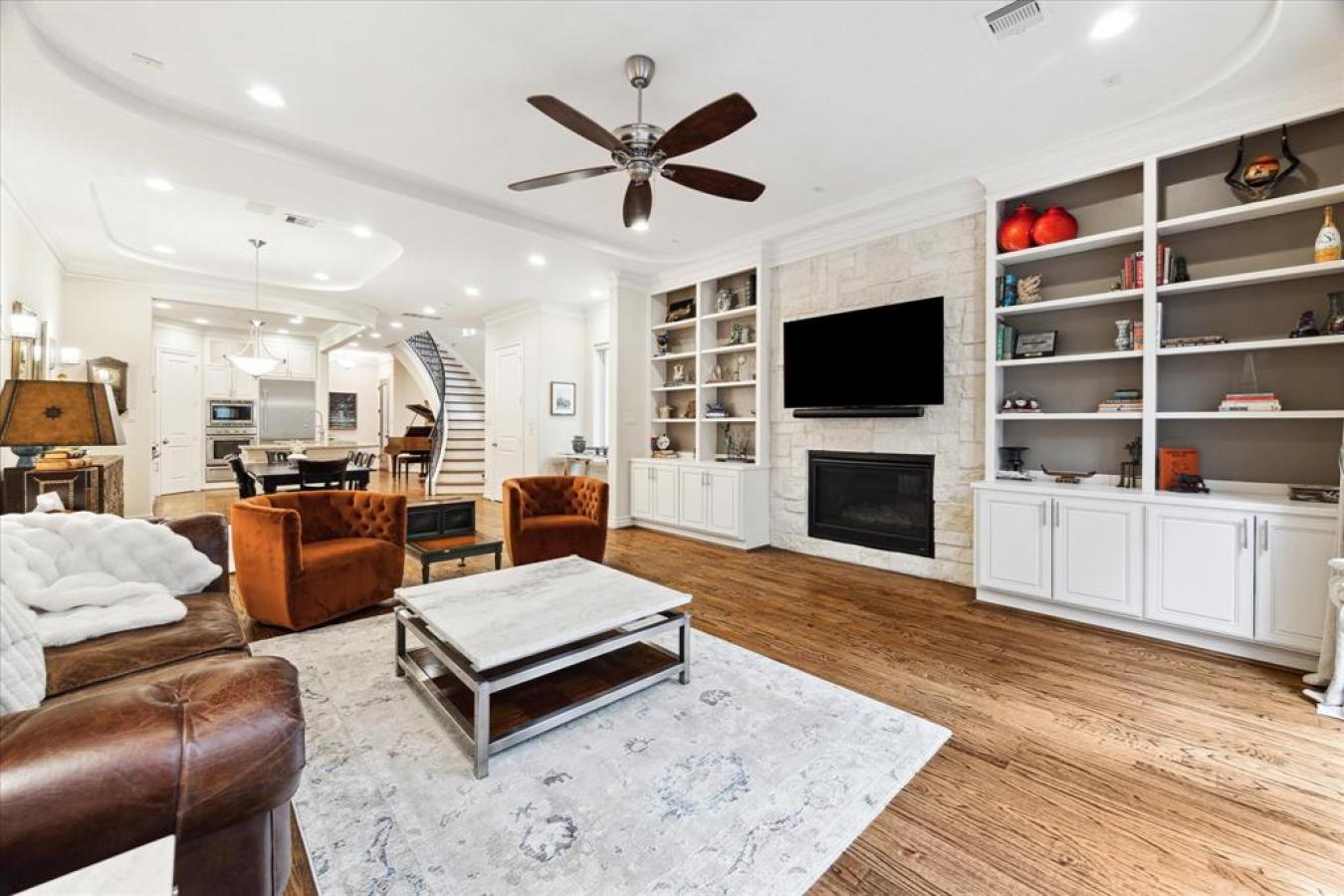 Houston, TX, 77019, United States, 3 Bedrooms Bedrooms, ,3 BathroomsBathrooms,Residential,For Sale,1701144