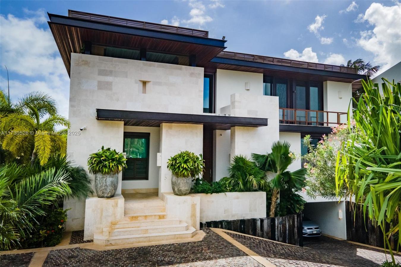 Cancun, Mexico, 6 Bedrooms Bedrooms, ,11 BathroomsBathrooms,Residential,For Sale,1701138