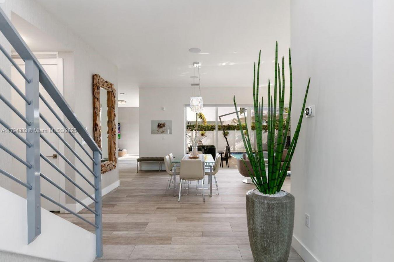 Doral, FL, 33178, United States, 4 Bedrooms Bedrooms, ,4 BathroomsBathrooms,Residential,For Sale,1701095