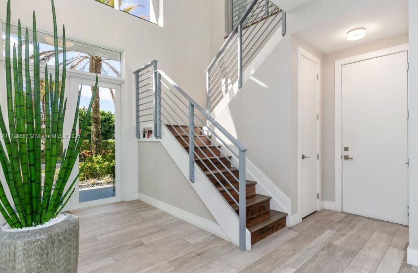 Doral, FL, 33178, United States, 4 Bedrooms Bedrooms, ,4 BathroomsBathrooms,Residential,For Sale,1701095