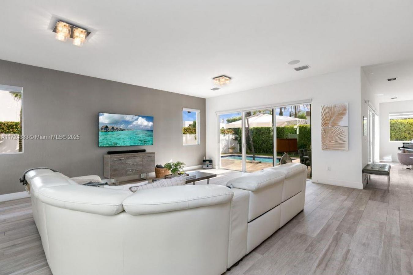 Doral, FL, 33178, United States, 4 Bedrooms Bedrooms, ,4 BathroomsBathrooms,Residential,For Sale,1701095