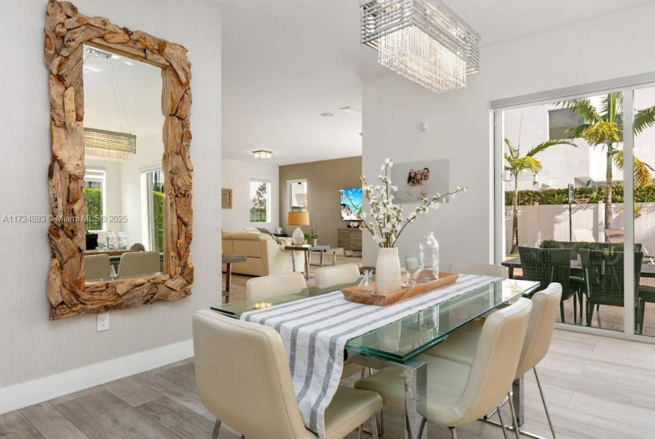 Doral, FL, 33178, United States, 4 Bedrooms Bedrooms, ,4 BathroomsBathrooms,Residential,For Sale,1701095