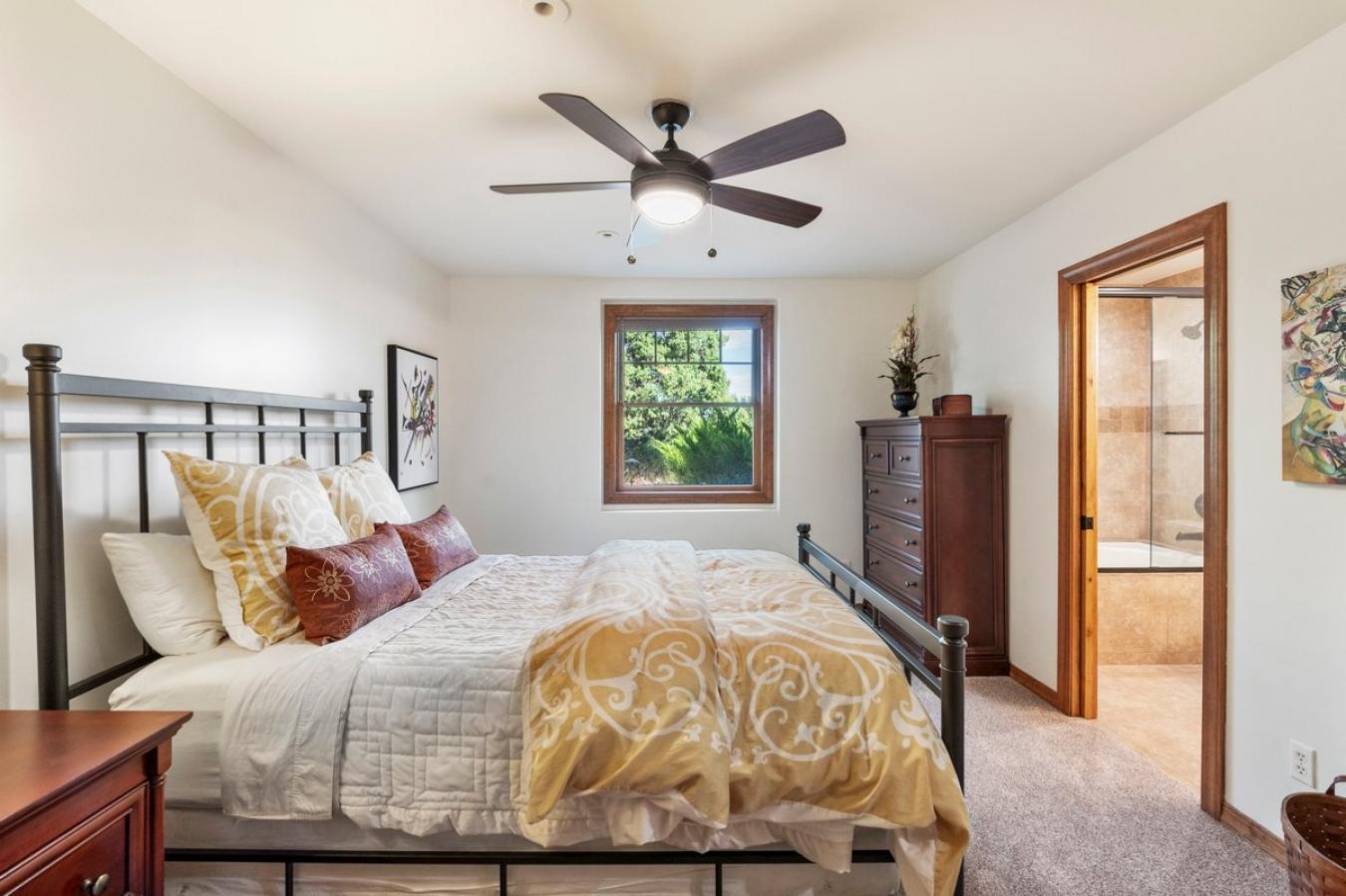 Payson, AZ, 85541, United States, 4 Bedrooms Bedrooms, ,4 BathroomsBathrooms,Residential,For Sale,1701084