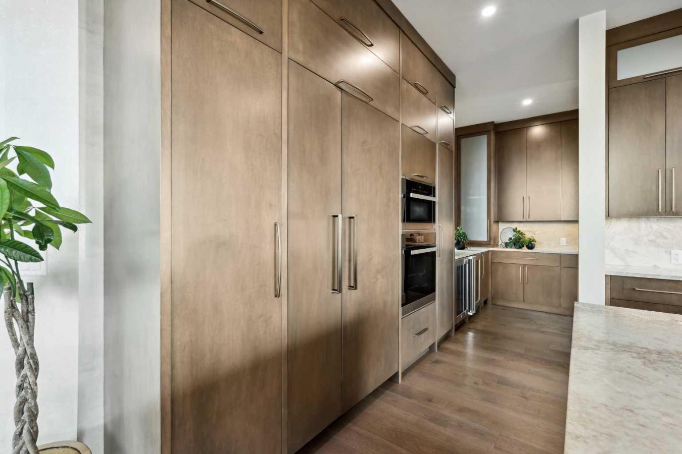 Calgary, AB, T3H 5M1, Canada, 5 Bedrooms Bedrooms, ,4 BathroomsBathrooms,Residential,For Sale,1701083