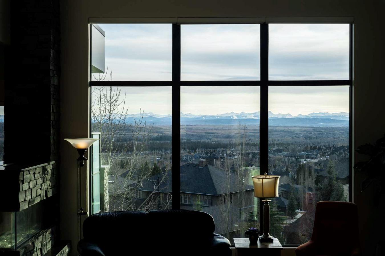 Calgary, AB, T3H 5M1, Canada, 5 Bedrooms Bedrooms, ,4 BathroomsBathrooms,Residential,For Sale,1701083