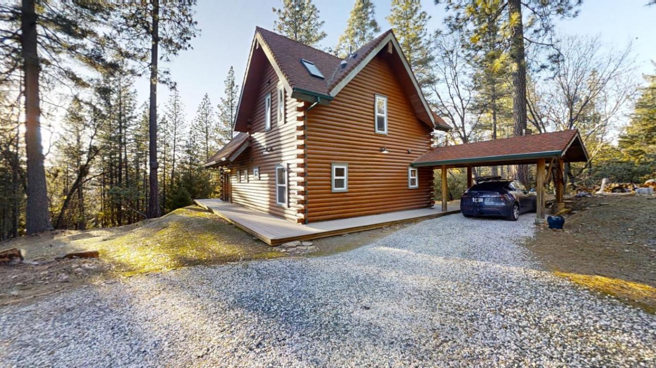 Placerville, CA, 95667, United States, 3 Bedrooms Bedrooms, ,2 BathroomsBathrooms,Residential,For Sale,1701070