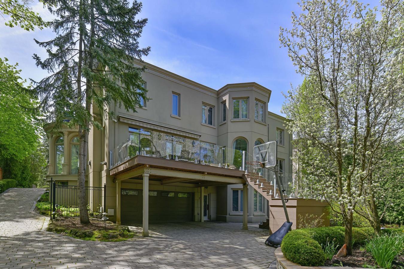 Toronto, ON, M5N 1X7, Canada, 4 Bedrooms Bedrooms, ,8 BathroomsBathrooms,Residential,For Sale,1701067