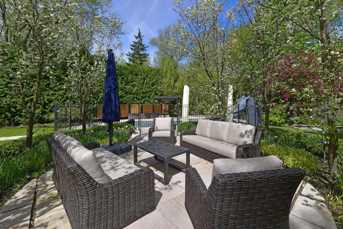 Toronto, ON, M5N 1X7, Canada, 4 Bedrooms Bedrooms, ,8 BathroomsBathrooms,Residential,For Sale,1701067