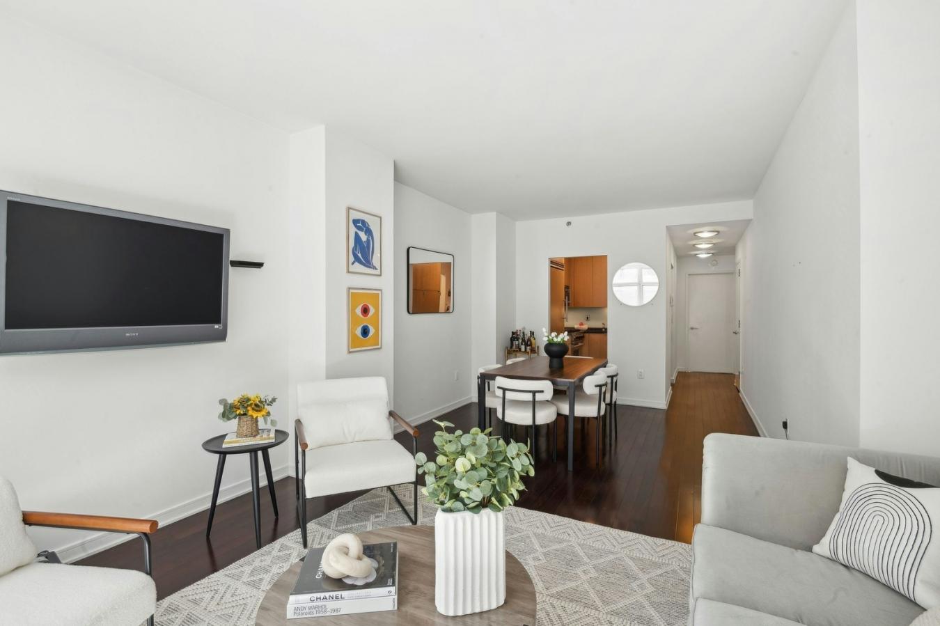 New York, New York, 10022, United States, 4 Bedrooms Bedrooms, ,3 BathroomsBathrooms,Residential,For Sale,1844503