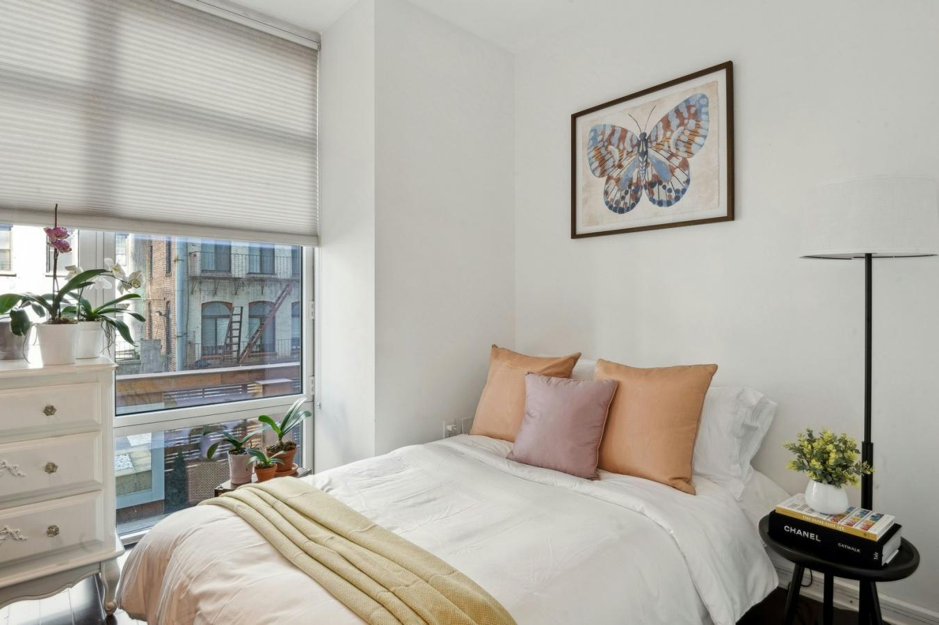 New York, New York, 10022, United States, 4 Bedrooms Bedrooms, ,3 BathroomsBathrooms,Residential,For Sale,1844503