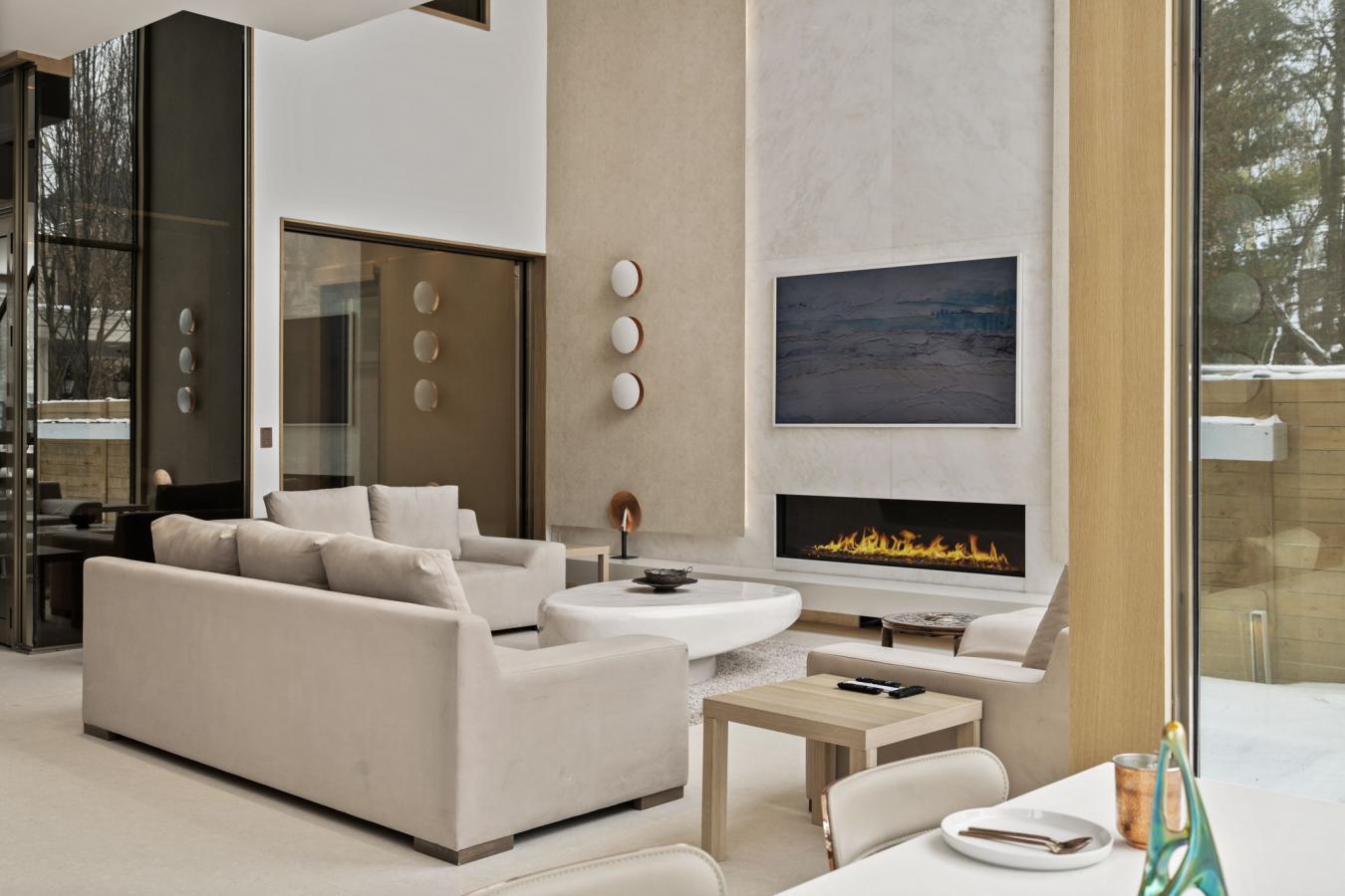 Toronto, ON, M5P 3C3, Canada, 6 Bedrooms Bedrooms, ,5 BathroomsBathrooms,Residential,For Sale,1700997