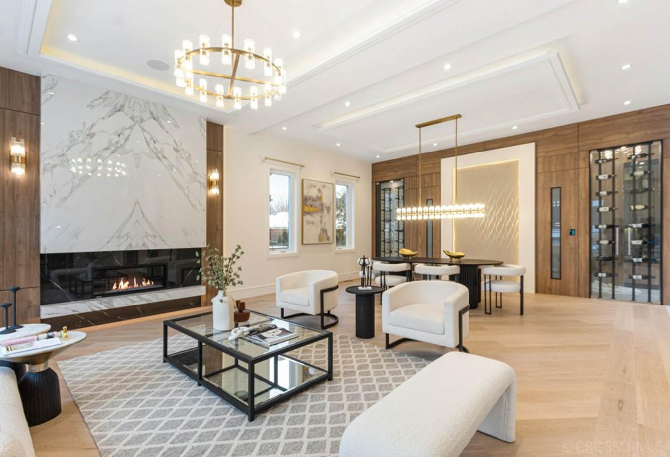 Toronto, ON, M2P 1Z1, Canada, 5 Bedrooms Bedrooms, ,8 BathroomsBathrooms,Residential,For Sale,1700996