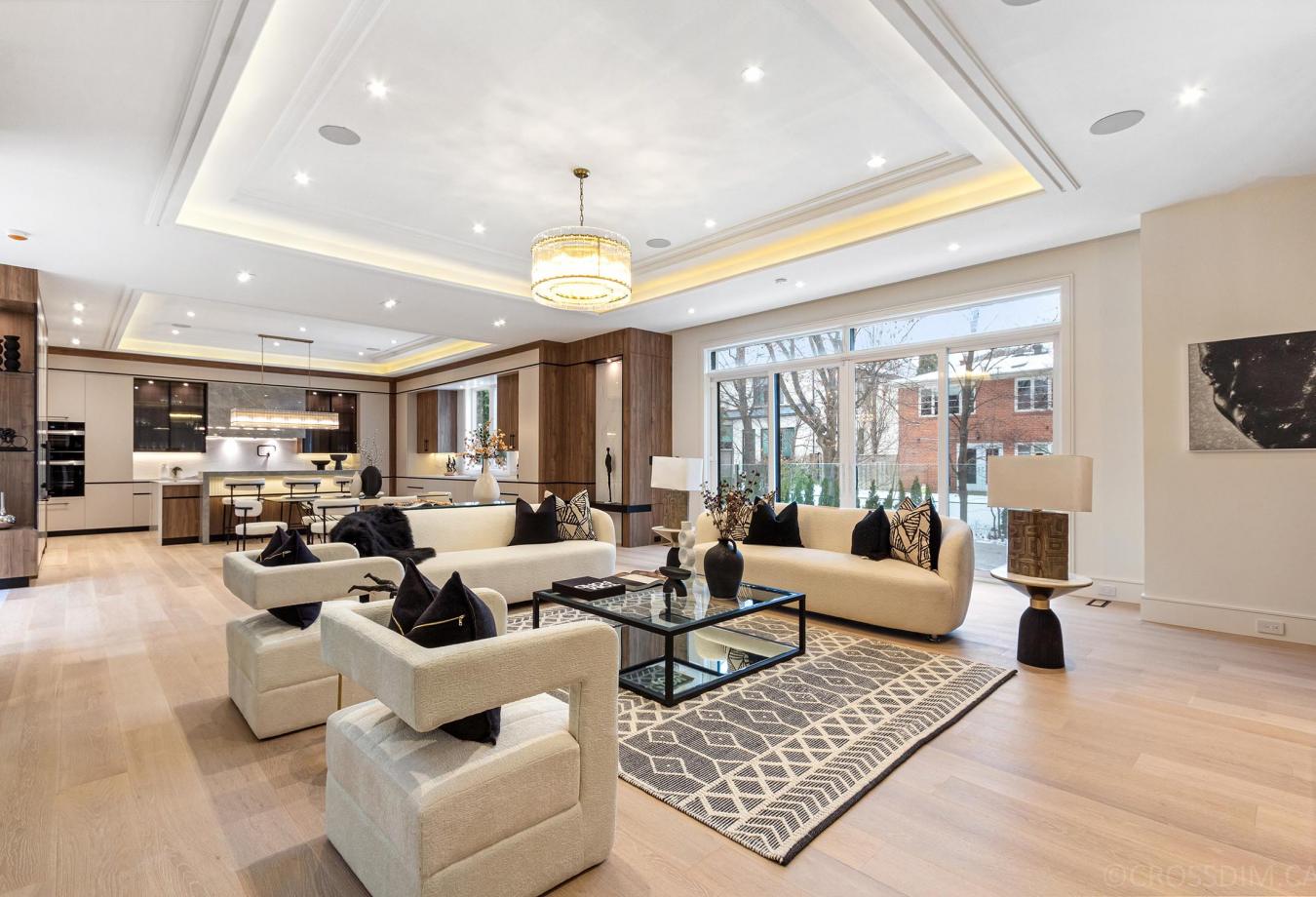 Toronto, ON, M2P 1Z1, Canada, 5 Bedrooms Bedrooms, ,8 BathroomsBathrooms,Residential,For Sale,1700996