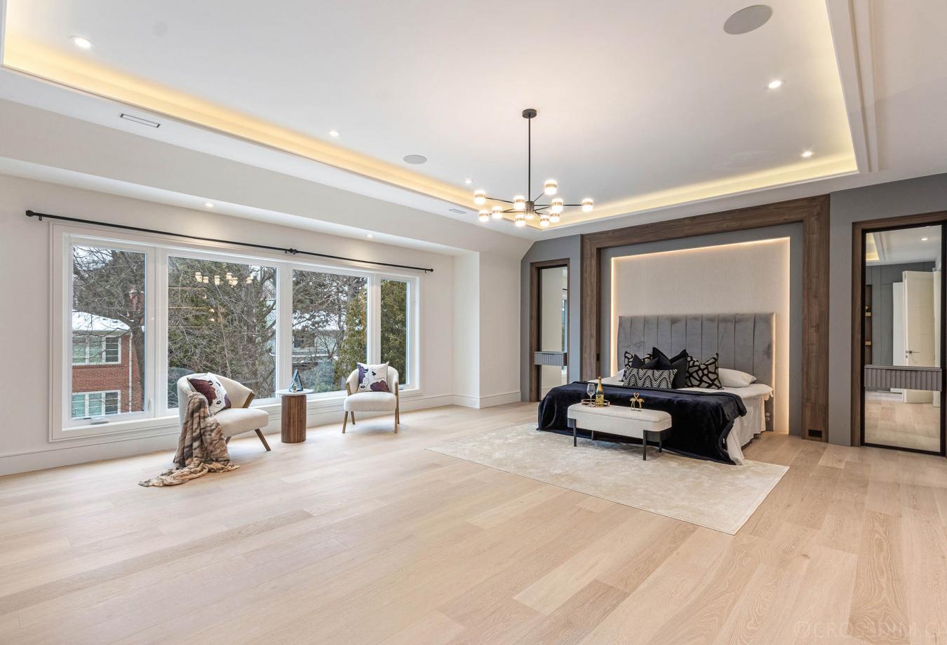 Toronto, ON, M2P 1Z1, Canada, 5 Bedrooms Bedrooms, ,8 BathroomsBathrooms,Residential,For Sale,1700996