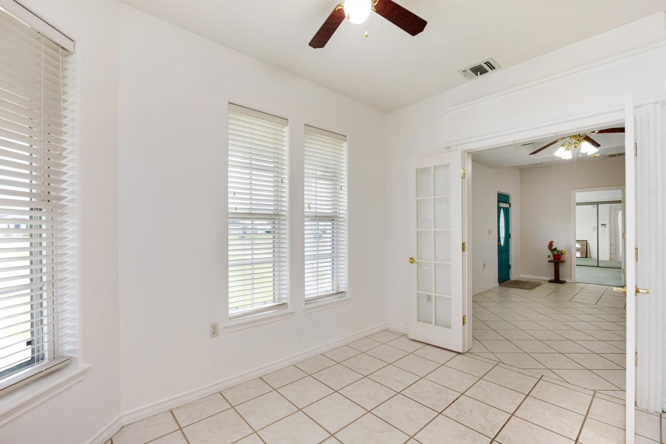 Corpus Christi, TX, 78413, United States, 4 Bedrooms Bedrooms, ,3 BathroomsBathrooms,Residential,For Sale,1700975