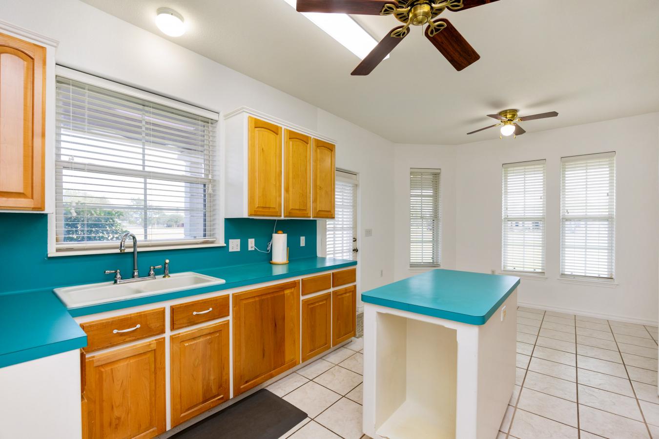 Corpus Christi, TX, 78413, United States, 4 Bedrooms Bedrooms, ,3 BathroomsBathrooms,Residential,For Sale,1700975