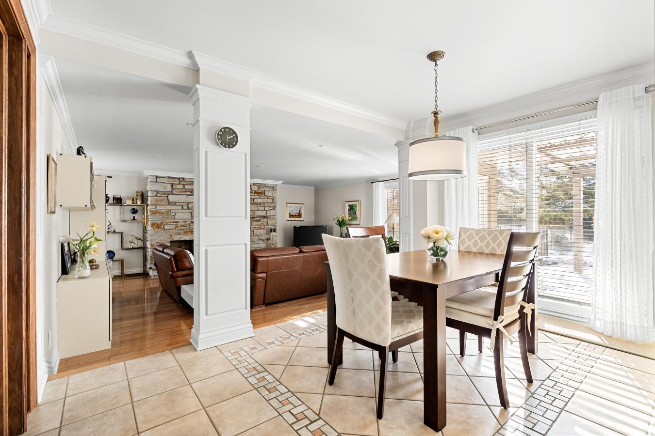 Notre-Dame-l'Île-Perrot, QC, J7W 2C5, Canada, 4 Bedrooms Bedrooms, ,2 BathroomsBathrooms,Residential,For Sale,1700953