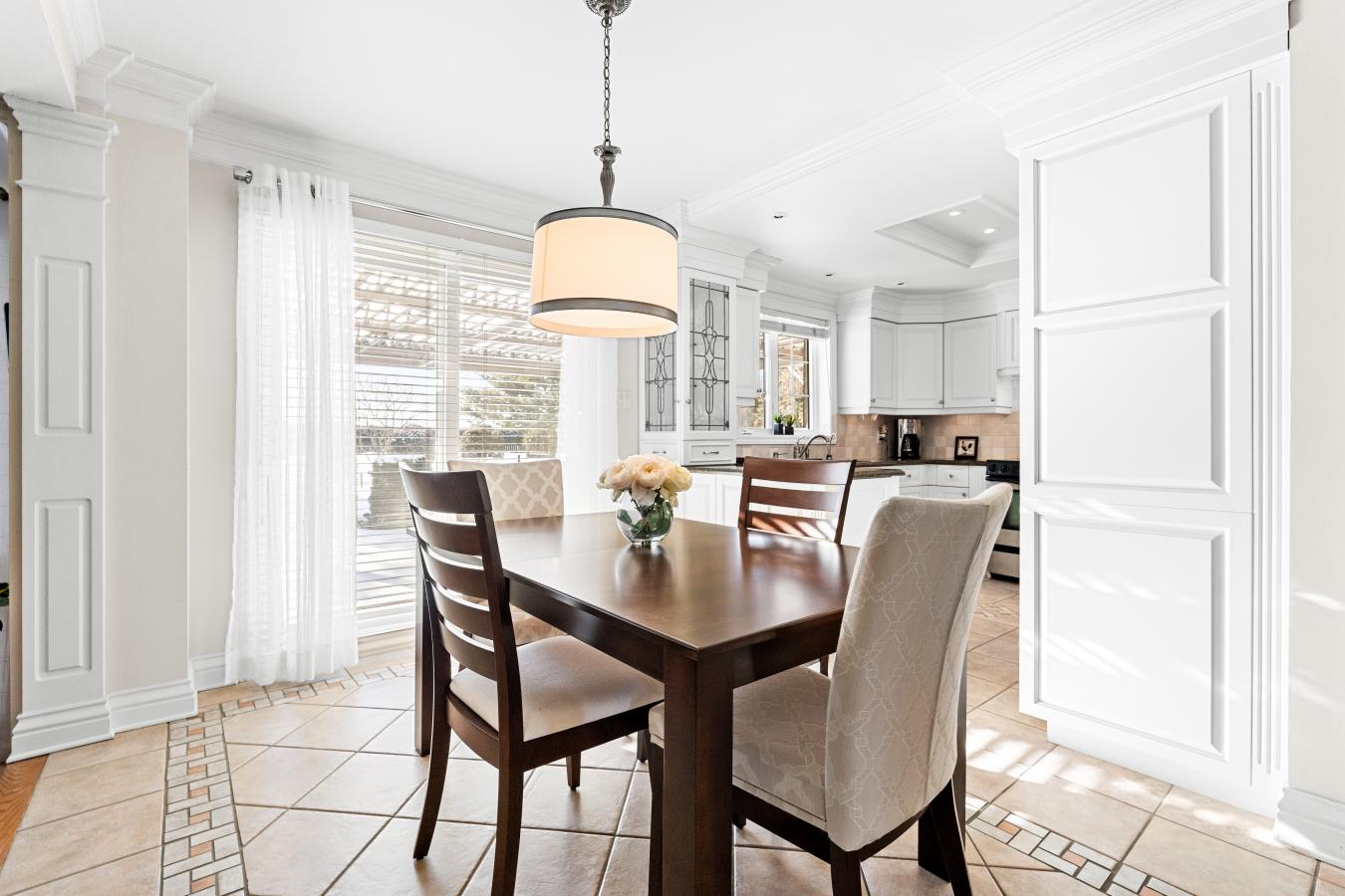 Notre-Dame-l'Île-Perrot, QC, J7W 2C5, Canada, 4 Bedrooms Bedrooms, ,2 BathroomsBathrooms,Residential,For Sale,1700953