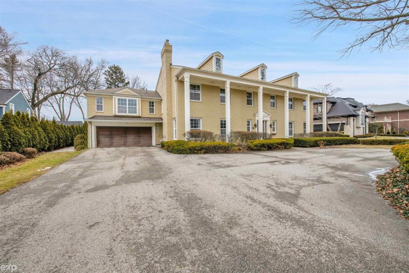 Grosse Pointe Shores, MI, 48236, United States, 5 Bedrooms Bedrooms, ,4 BathroomsBathrooms,Residential,For Sale,1700950