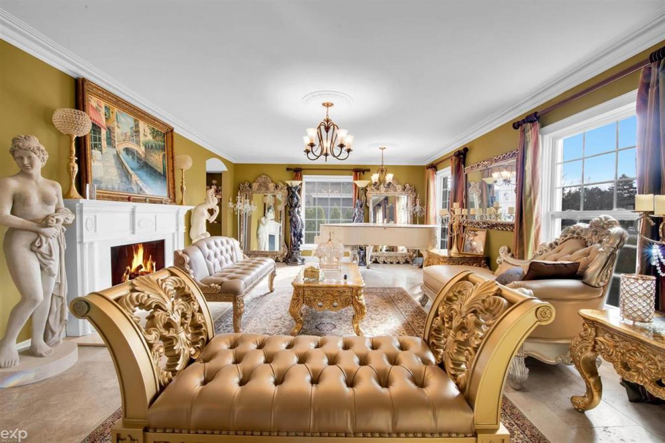 Grosse Pointe Shores, MI, 48236, United States, 5 Bedrooms Bedrooms, ,4 BathroomsBathrooms,Residential,For Sale,1700950