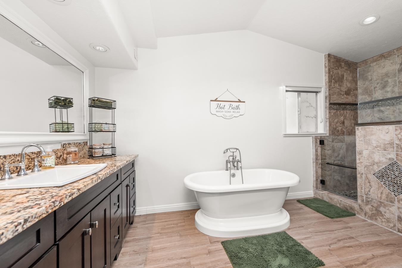 Camarillo, California, 93010, United States, 3 Bedrooms Bedrooms, ,2 BathroomsBathrooms,Residential,For Sale,1707000