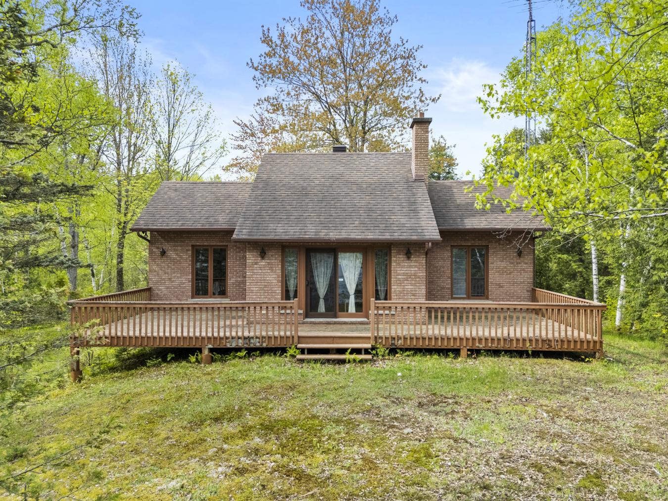 ORFORD, QC, J1X 6M9, Canada, 3 Bedrooms Bedrooms, ,2 BathroomsBathrooms,Residential,For Sale,1706991