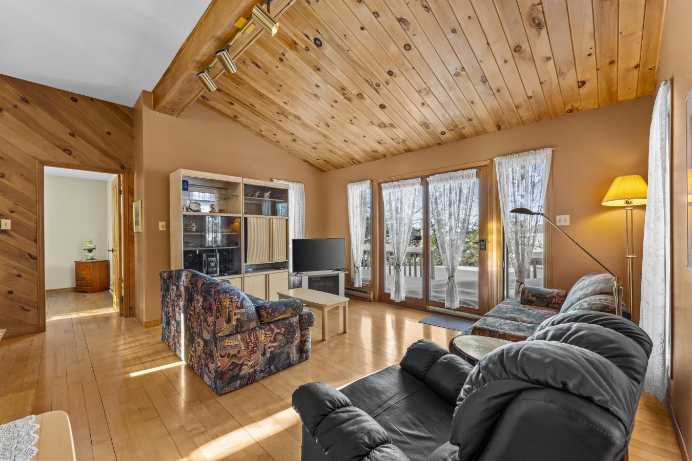 ORFORD, QC, J1X 6M9, Canada, 3 Bedrooms Bedrooms, ,2 BathroomsBathrooms,Residential,For Sale,1706991