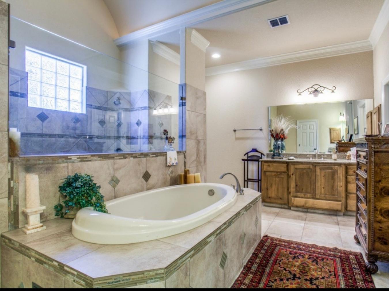 SAN ANTONIO, Texas, 78260, United States, 7 Bedrooms Bedrooms, ,6 BathroomsBathrooms,Residential,For Sale,1706944