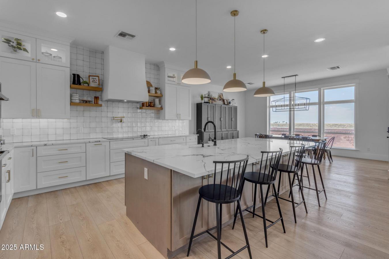 Mesa, Arizona, 85207, United States, 7 Bedrooms Bedrooms, ,Residential,For Sale,1706929