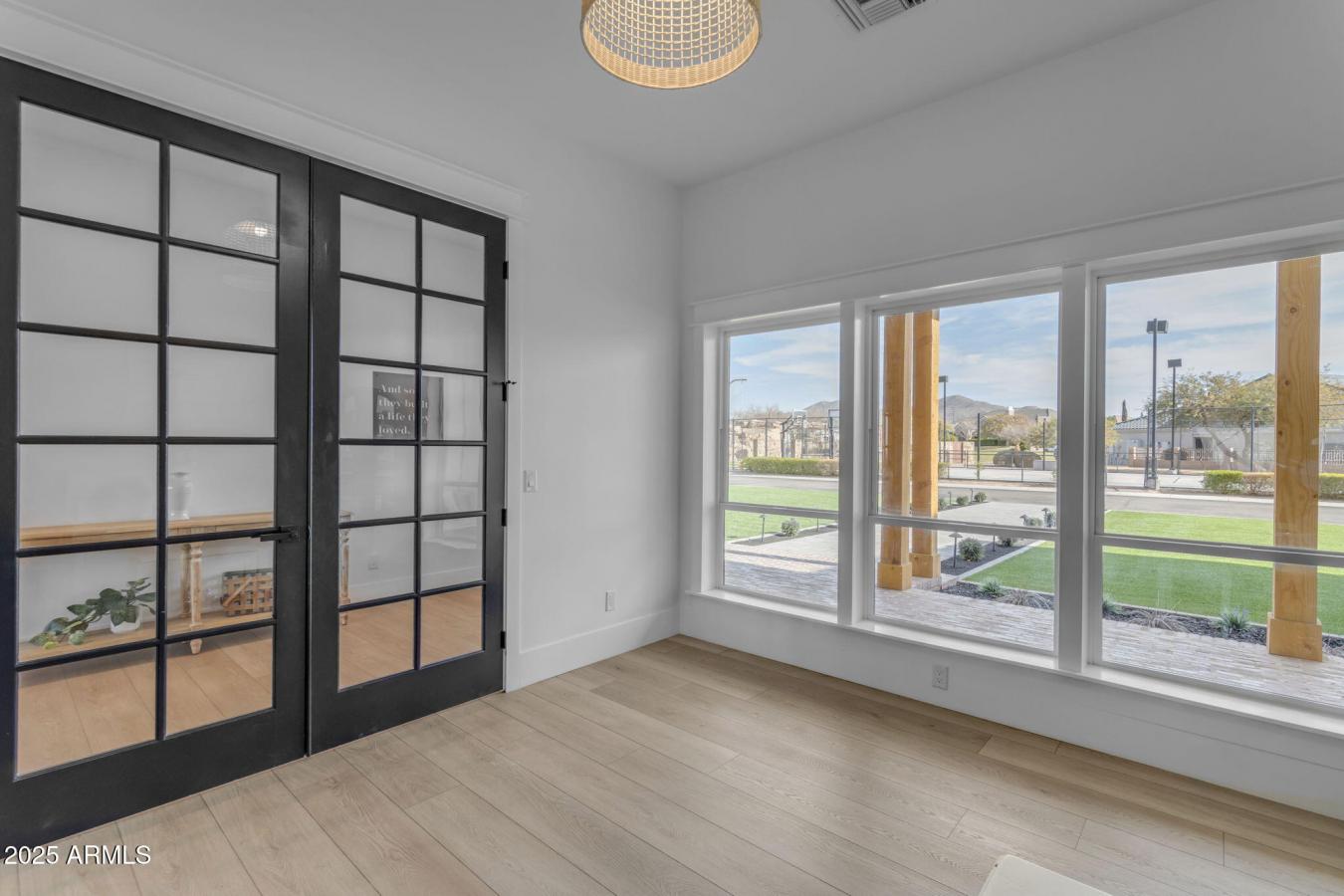 Mesa, Arizona, 85207, United States, 7 Bedrooms Bedrooms, ,Residential,For Sale,1706929