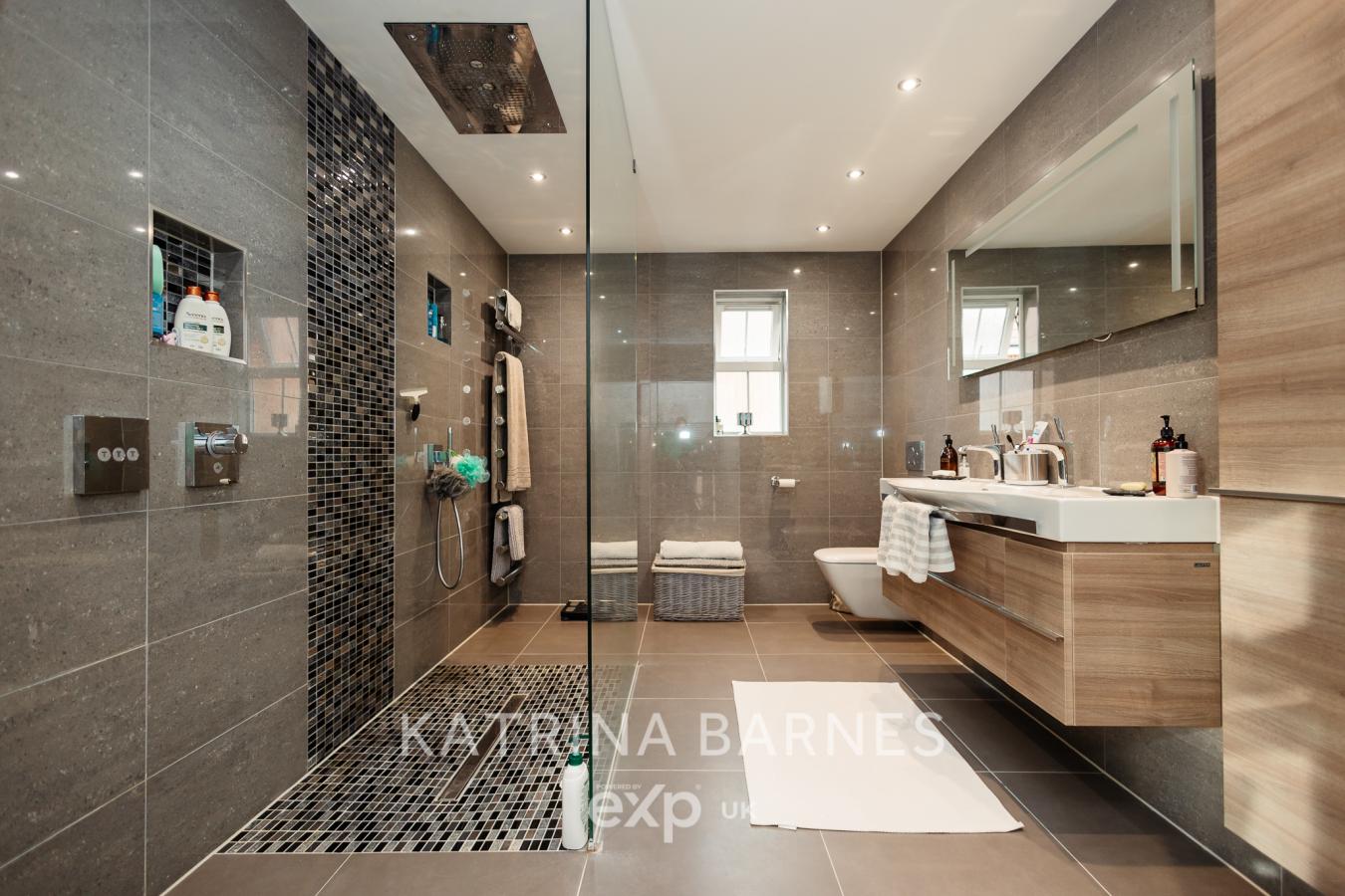 Wickham Bishops, CM8 3NA, United Kingdom, 5 Bedrooms Bedrooms, ,3 BathroomsBathrooms,Residential,For Sale,1706927