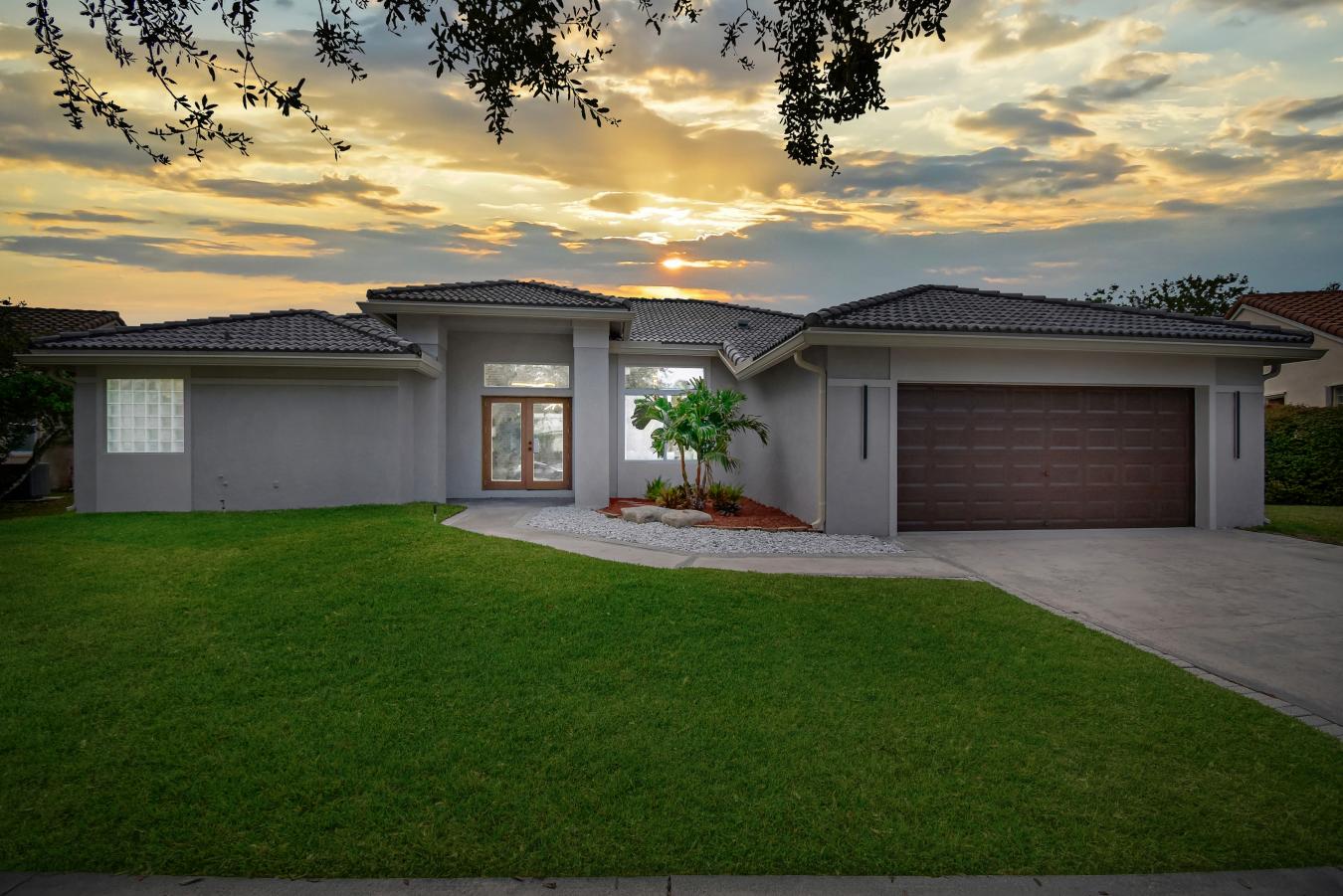 Weston, Florida, 33326, United States, 5 Bedrooms Bedrooms, ,2 BathroomsBathrooms,Residential,For Sale,1706914