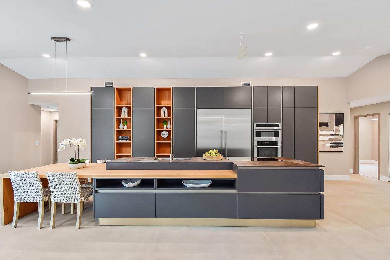 Weston, Florida, 33326, United States, 5 Bedrooms Bedrooms, ,2 BathroomsBathrooms,Residential,For Sale,1706914